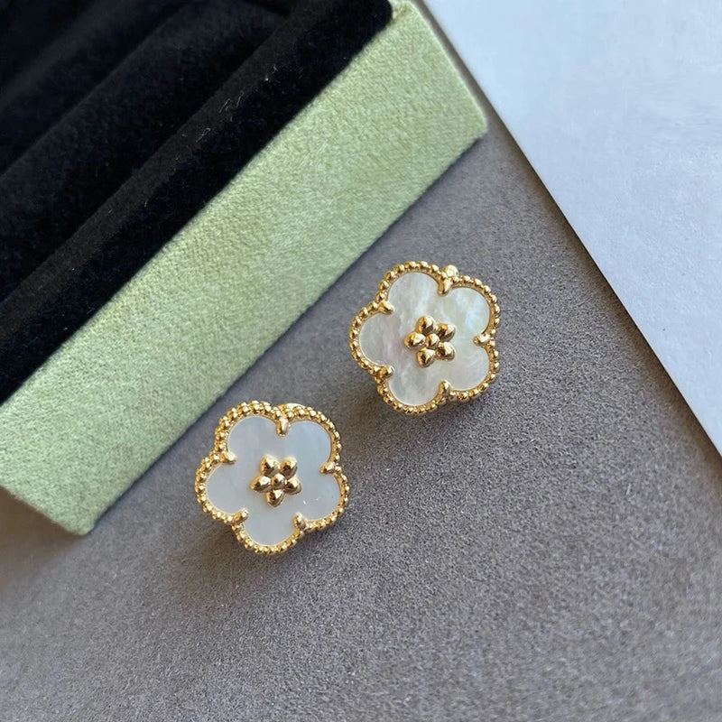 New in Blossom Earring Natural White Shell Stud Earrings 18k Gold Plated Jewelry Set Bracelet Necklace for Women