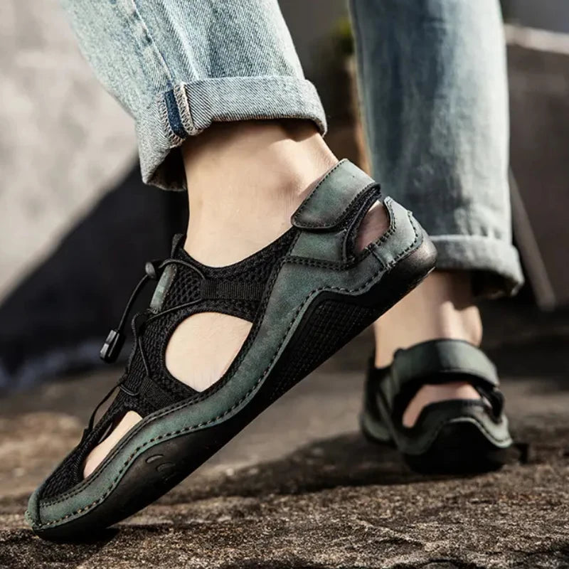 Men Large Size Hollow Sandals Summer New Lightweight Comfortable Sneakers Round Head Solid Colour Walking Hiking Shoes