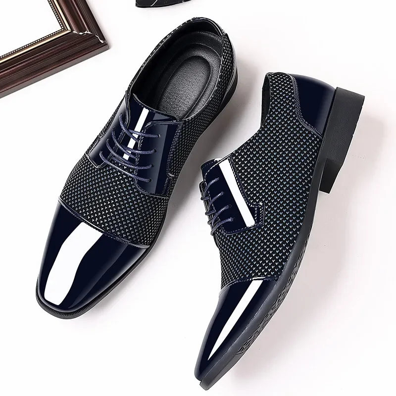 Retro Men Classic Dress Shoes Oxfords Patent Leather Shoes for Men Lace Up Social Shoe Black Leather Wedding Men Party Shoes